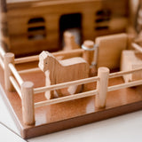 QToys | Farm Barn