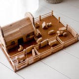 QToys | Farm Barn