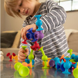 Fat Brain Toys | Squigz Starter Kit - 24pc Suction Construction Set