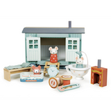 Tender Leaf | Secret Meadow Shepherd’s Hut